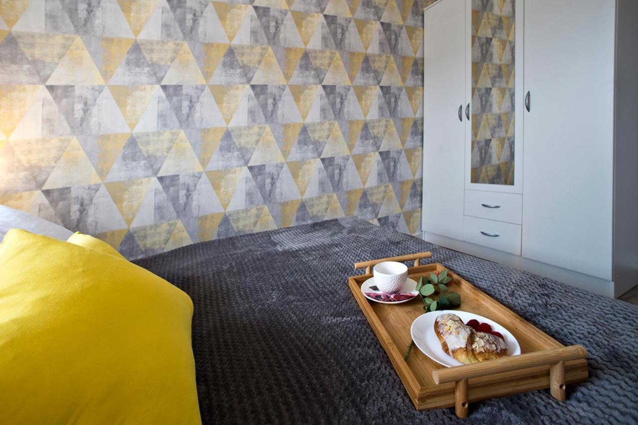 Komputerowa Serviced Apartments By P&O Варшава Екстериор снимка