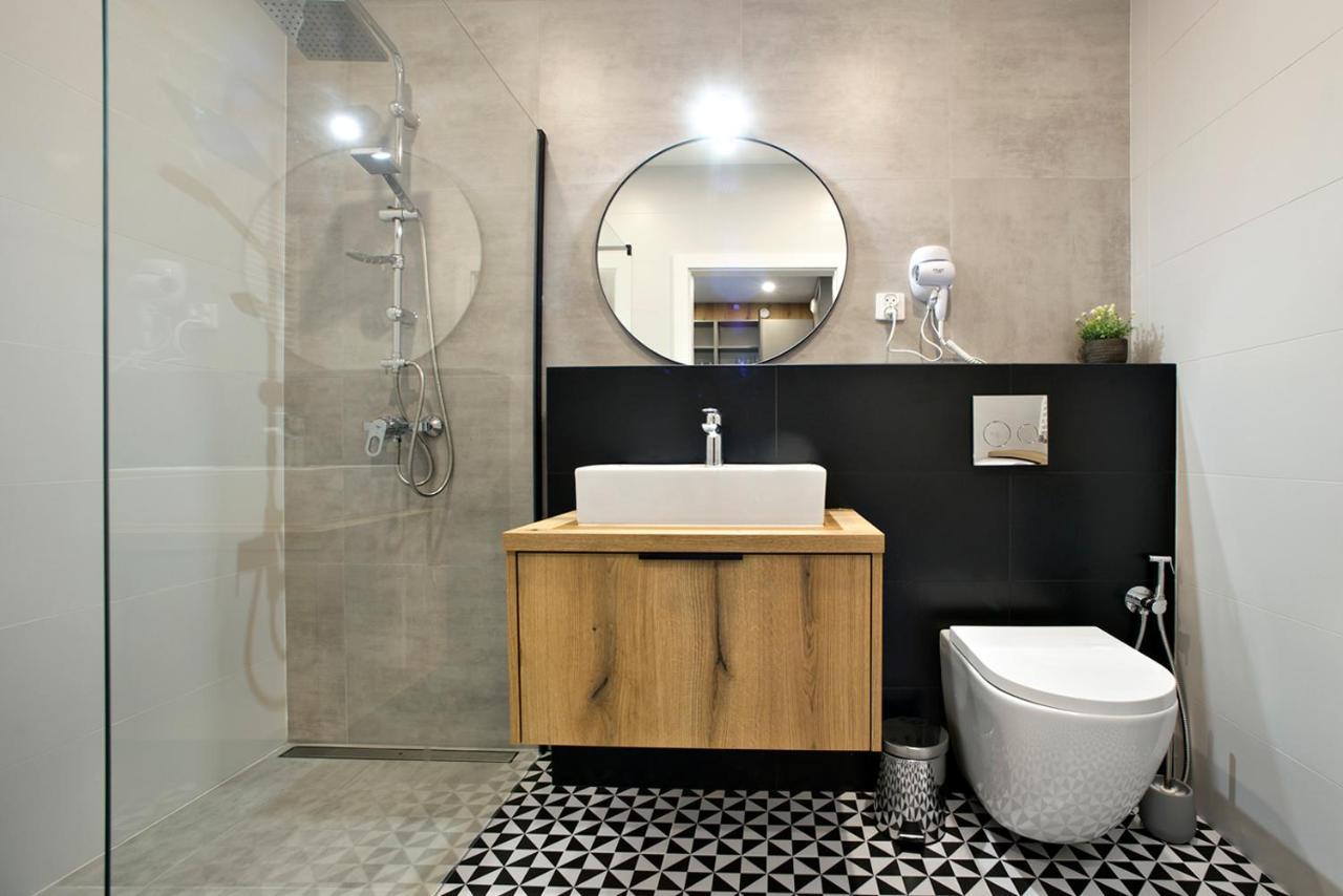 Komputerowa Serviced Apartments By P&O Варшава Екстериор снимка