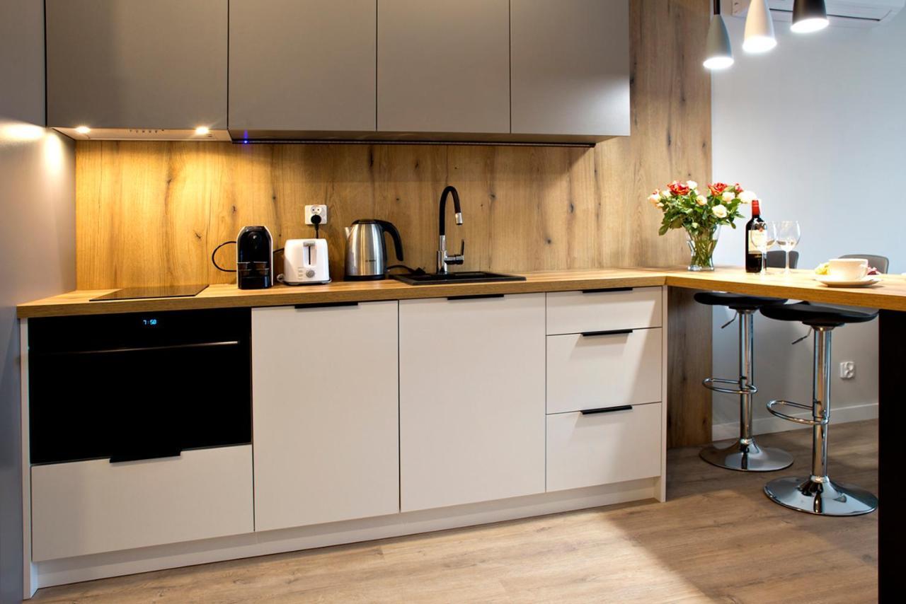 Komputerowa Serviced Apartments By P&O Варшава Екстериор снимка
